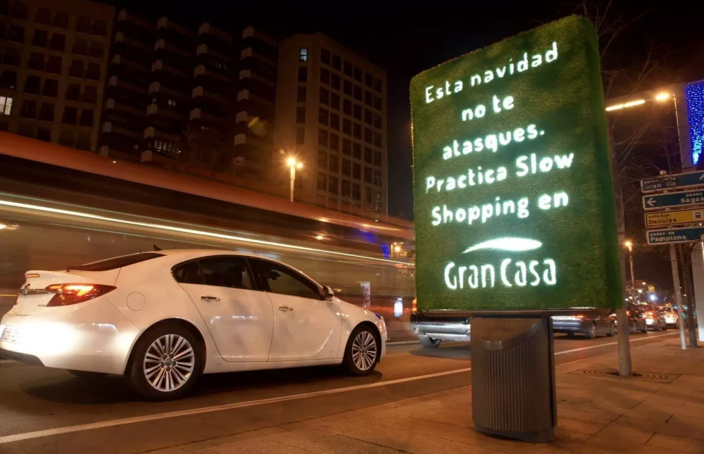 Mupi publicidad Campaña Slow Shopping GranCasa