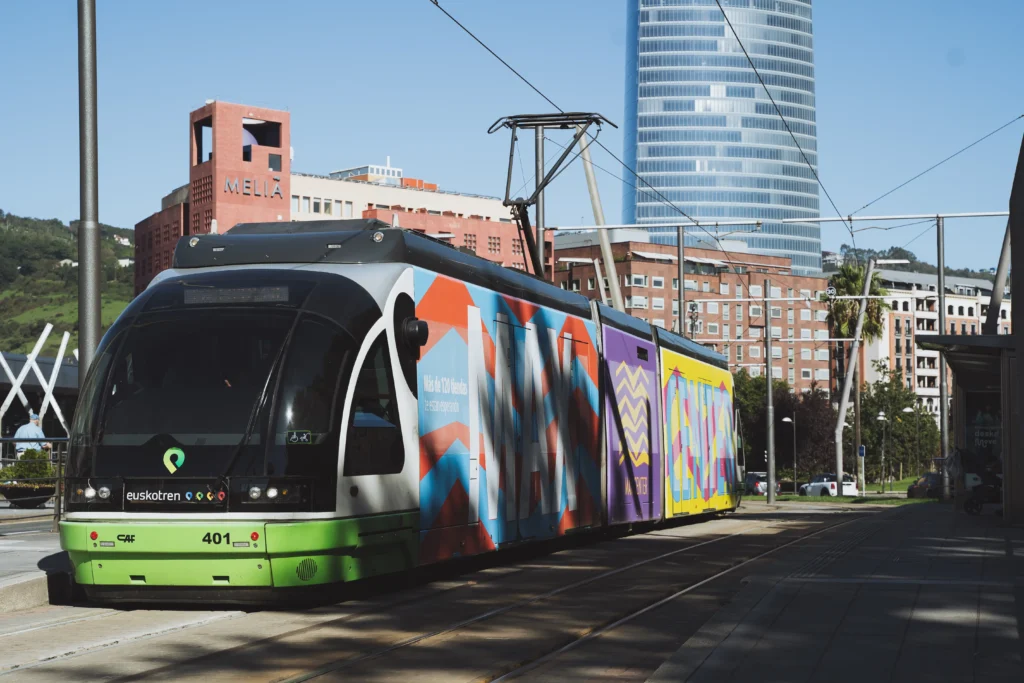 Tranvía Bilbao Max Center